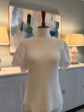 Lilla P Women’s cream sweater with White Eyelet Sleeve